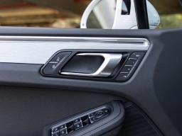 Porsche Macan T AWD 2026