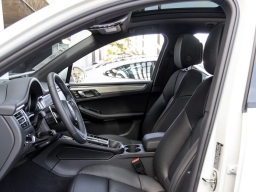 Porsche Macan T AWD 2026