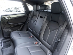 Porsche Macan T AWD 2026