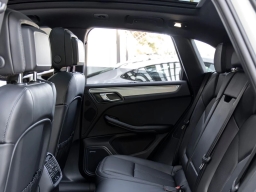Porsche Macan T AWD 2026