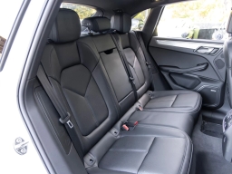 Porsche Macan T AWD 2026