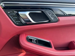 Porsche Macan T AWD 2026