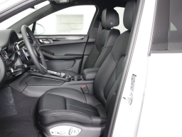 Porsche Macan T AWD 2026