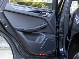 Porsche Macan T AWD 2026