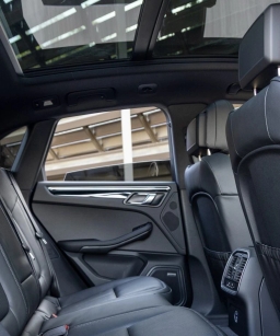 Porsche Macan T AWD 2026