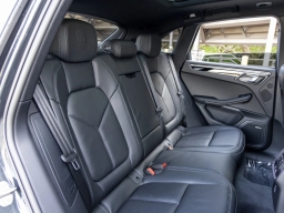 Porsche Macan T AWD 2026