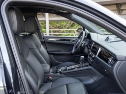 Porsche Macan T AWD 2026