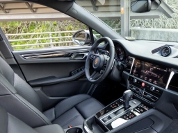 Porsche Macan T AWD 2026