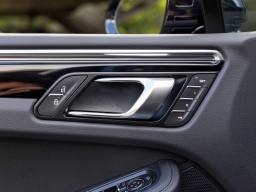 Porsche Macan T AWD 2026