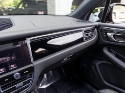 Porsche Macan T AWD 2026