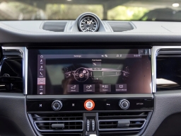 Porsche Macan T AWD 2026