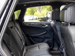Porsche Macan T AWD 2026