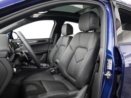 Porsche Macan Base AWD 2026