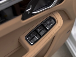 Porsche Macan T AWD 2026