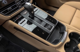 Porsche Macan T AWD 2026