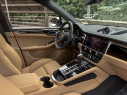 Porsche Macan T AWD 2026