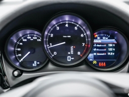 Porsche Macan T AWD 2026