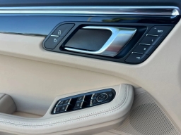 Porsche Macan T AWD 2026