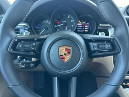 Porsche Macan T AWD 2026