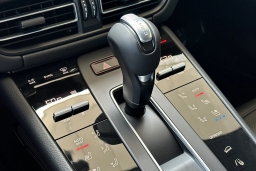 Porsche Macan T AWD 2026