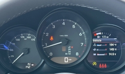 Porsche Macan T AWD 2026
