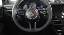 Porsche Macan T AWD 2026