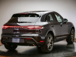 Porsche Macan Base AWD 2026