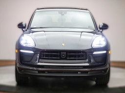 Porsche Macan Base AWD 2026