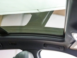 Porsche Macan Base AWD 2026