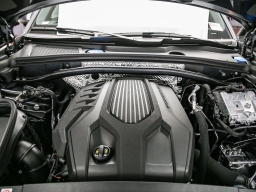 Porsche Macan Base AWD 2026