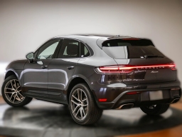 Porsche Macan Base AWD 2026