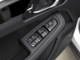 Porsche Macan T AWD 2026