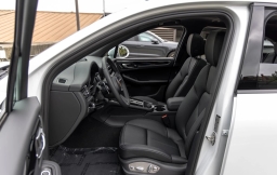 Porsche Macan T AWD 2026