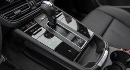 Porsche Macan T AWD 2026