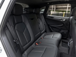 Porsche Macan T AWD 2026