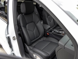 Porsche Macan T AWD 2026
