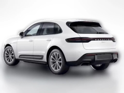 Porsche Macan Base AWD 2026