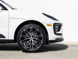 Porsche Macan T AWD 2026