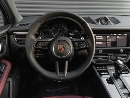 Porsche Macan T AWD 2026