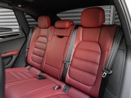 Porsche Macan T AWD 2026