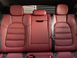 Porsche Macan T AWD 2026