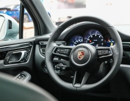 Porsche Macan T AWD 2026