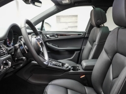 Porsche Macan T AWD 2026