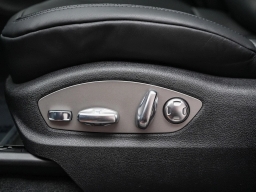 Porsche Macan T AWD 2026