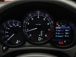 Porsche Macan T AWD 2026
