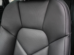 Porsche Macan T AWD 2026