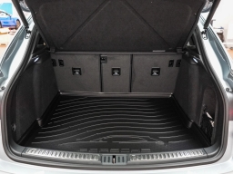 Porsche Macan T AWD 2026