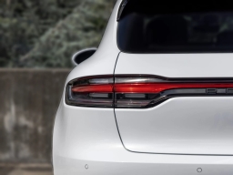 Porsche Macan T AWD 2026