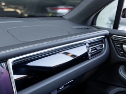 Porsche Macan T AWD 2026
