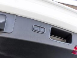 Porsche Macan T AWD 2026